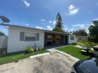 610 NE 37th St E#2, Deerfield Beach, FL 33064