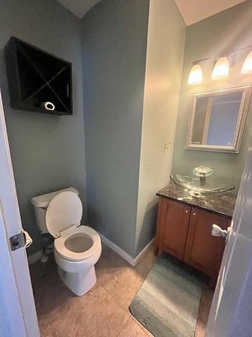9126 Ellersly Drive, Lewis Center, OH 43035