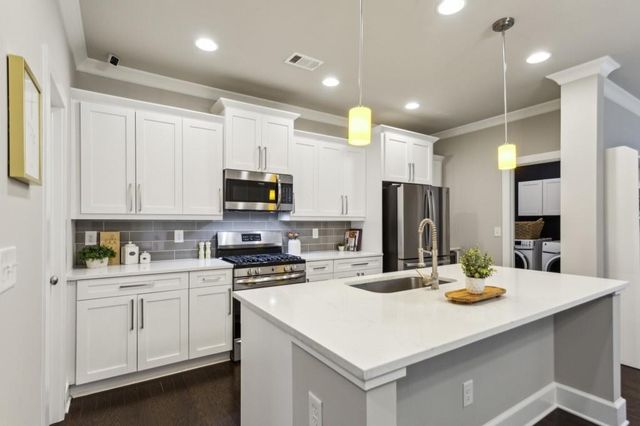 2023 Yellow Finch Trail, Atlanta, GA 30316