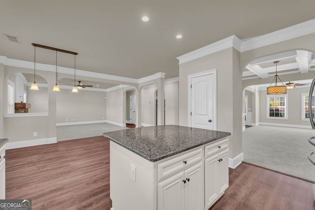 972 Spanish Moss Trail, Loganville, GA 30052