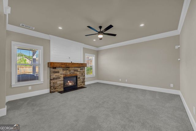 972 Spanish Moss Trail, Loganville, GA 30052