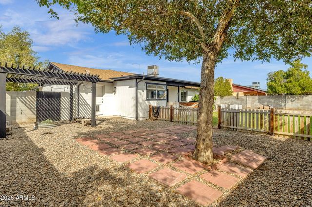 4721 W SWEETWATER Avenue, Glendale, AZ 85304