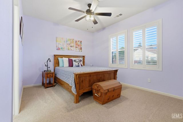 1998 Albarino Street, Tulare, CA 93274