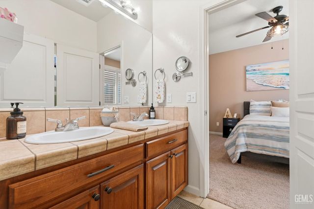 1998 Albarino Street, Tulare, CA 93274