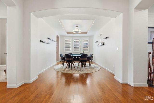 1998 Albarino Street, Tulare, CA 93274