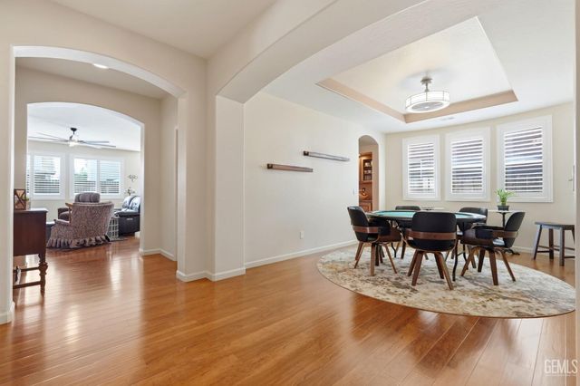 1998 Albarino Street, Tulare, CA 93274