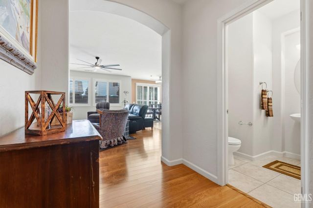 1998 Albarino Street, Tulare, CA 93274