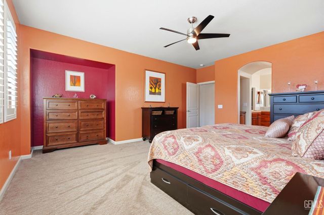 1998 Albarino Street, Tulare, CA 93274