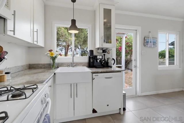 5162 Pirotte, San Diego, CA 92105