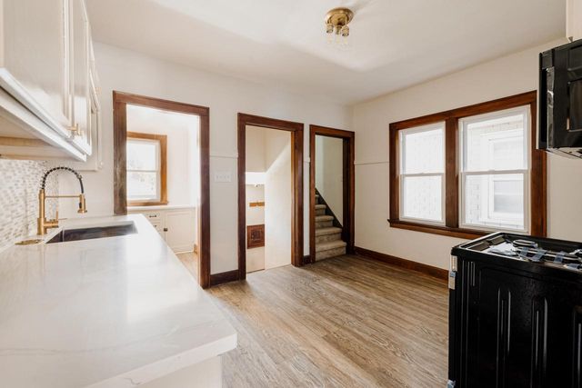 2808 Greeley AVENUE, Milwaukee, WI 53207