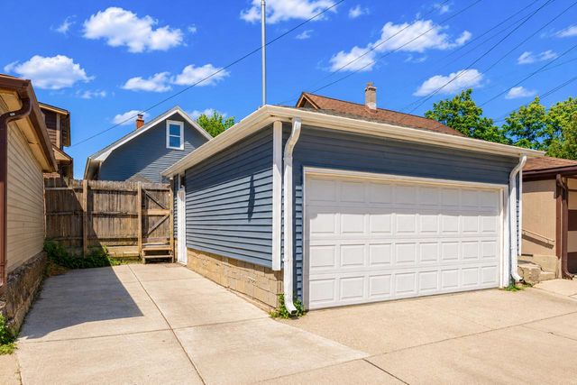 2808 Greeley AVENUE, Milwaukee, WI 53207