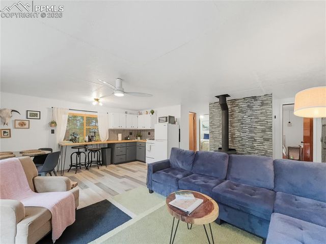 112 Denwood Drive, Florissant, CO 80816