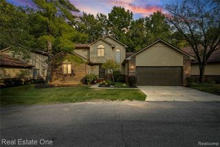 6291 Pheasant Run, West Bloomfield, MI 48322
