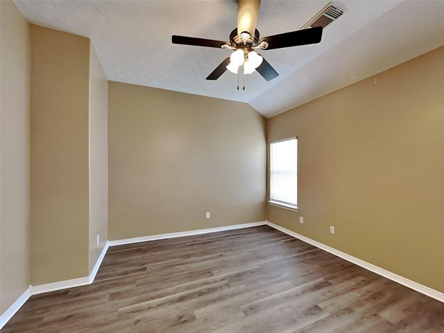 2315 Perkins Crossing Drive, Conroe, TX 77304