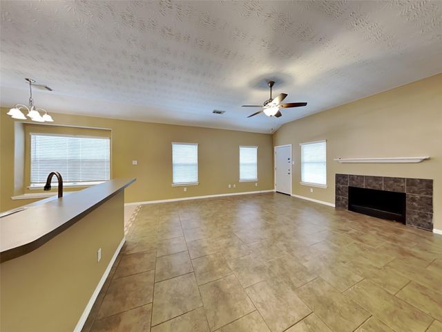 2315 Perkins Crossing Drive, Conroe, TX 77304