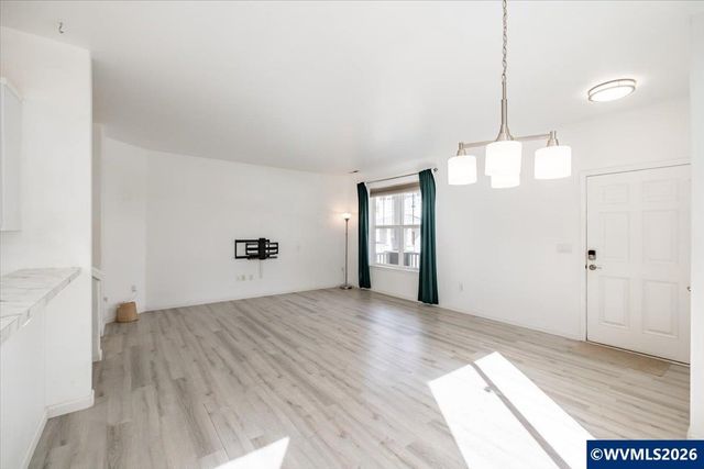 512 NW Celtis Ln, Hillsboro, OR 97124