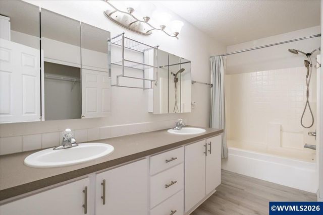 512 NW Celtis Ln, Hillsboro, OR 97124