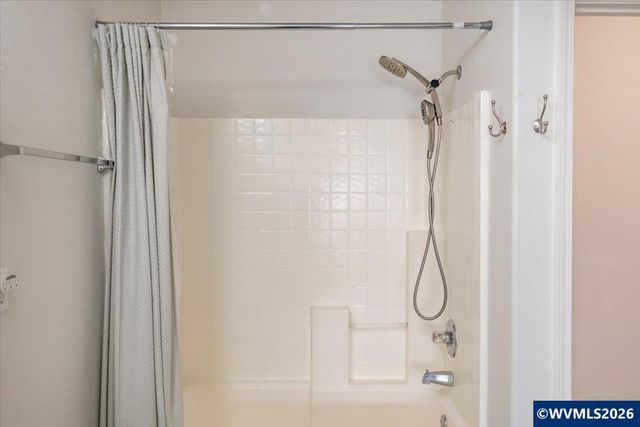 512 NW Celtis Ln, Hillsboro, OR 97124