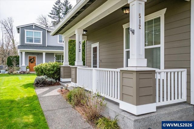 512 NW Celtis Ln, Hillsboro, OR 97124