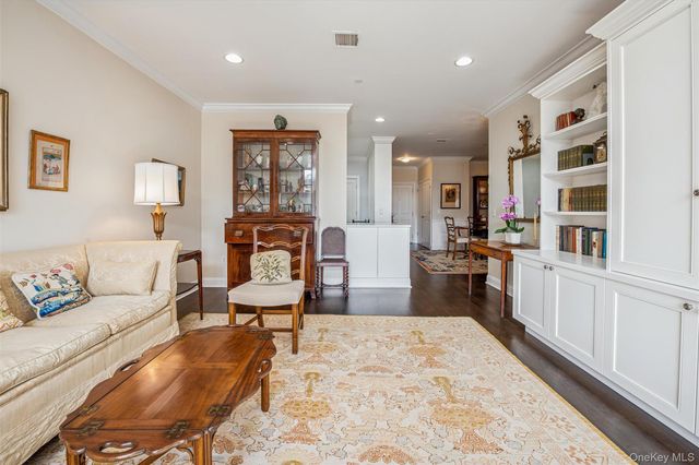 55 1st Street 414, Pelham, NY 10803