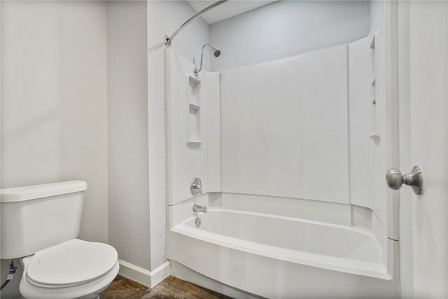 2406 Capitan Dr B, Corpus Christi, TX 78414