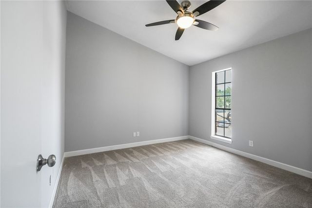 2406 Capitan Dr B, Corpus Christi, TX 78414