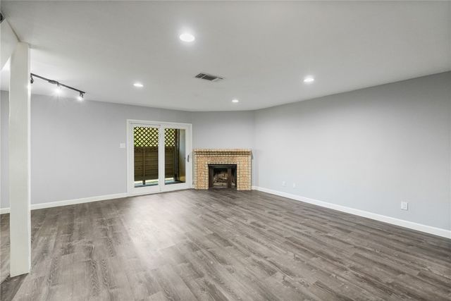 2406 Capitan Dr B, Corpus Christi, TX 78414
