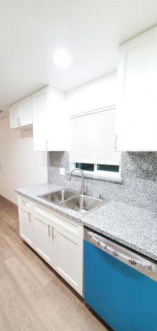 24 Church St, Empire, CA 95319