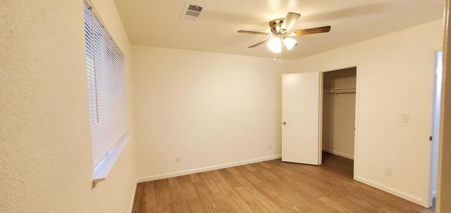 24 Church St, Empire, CA 95319