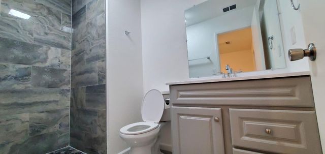 24 Church St, Empire, CA 95319