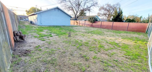 24 Church St, Empire, CA 95319