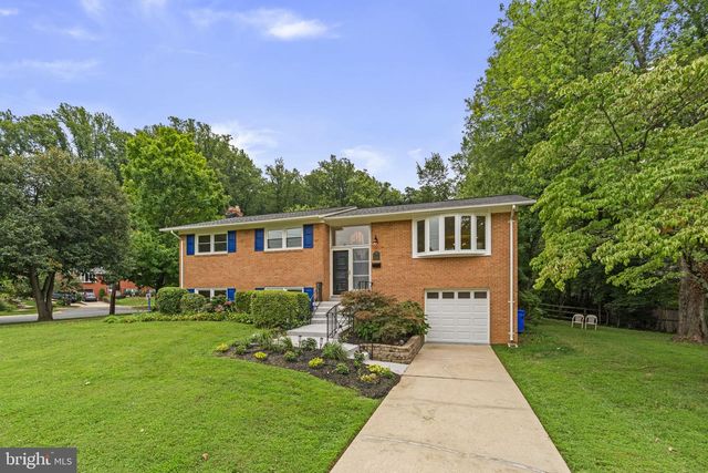 6412 HOLLINS DR, Bethesda, MD 20817