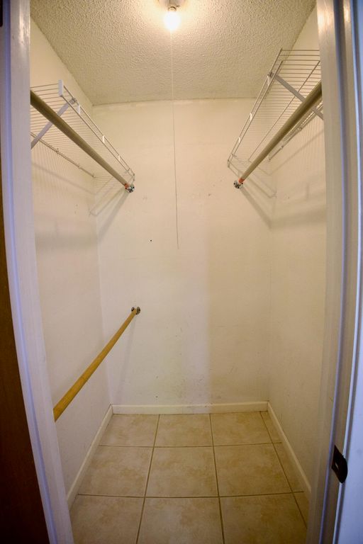 Image 10 of property listing at 1339 Fox Hollow Street, San Angelo, TX 76905