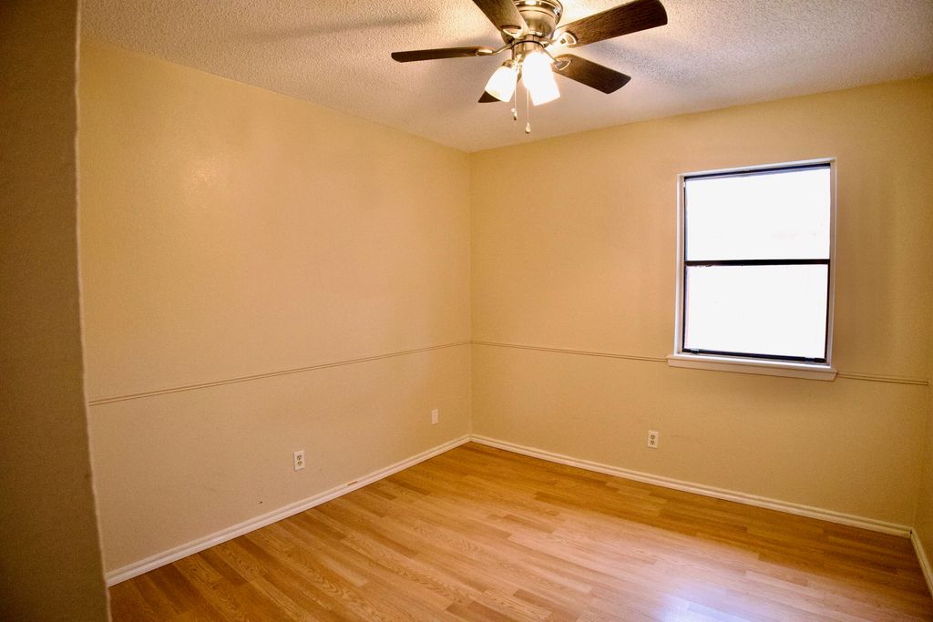 Image 15 of property listing at 1339 Fox Hollow Street, San Angelo, TX 76905