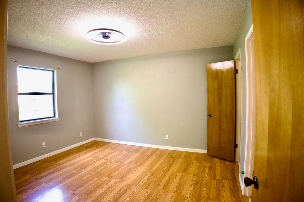 Image 6 of property listing at 1339 Fox Hollow Street, San Angelo, TX 76905