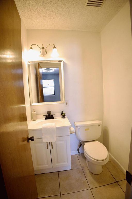Image 9 of property listing at 1339 Fox Hollow Street, San Angelo, TX 76905