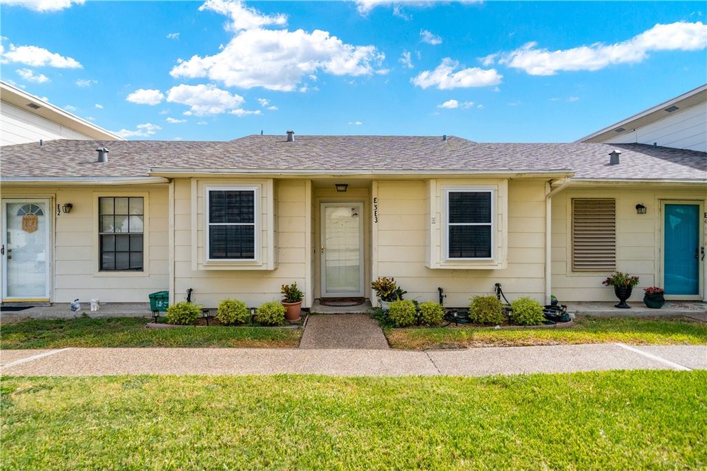7252 The Mansions Dr 3, Corpus Christi, TX 78414 — photo 3