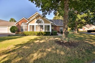1952 APPLING OAKS CIR # 34, Cordova, TN 38016