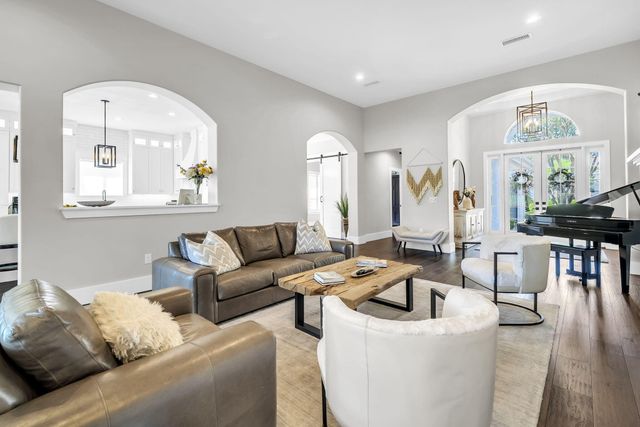 4328 Carriage Lane, Destin, FL 32541