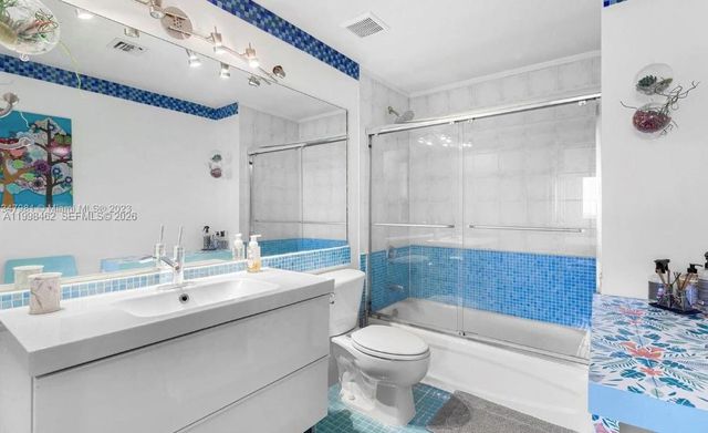 3500 Coral Way 1406, Miami, FL 33145