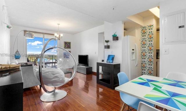 3500 Coral Way 1406, Miami, FL 33145