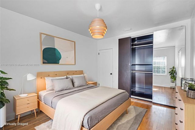 10 Century Ln, Miami Beach, FL 33139