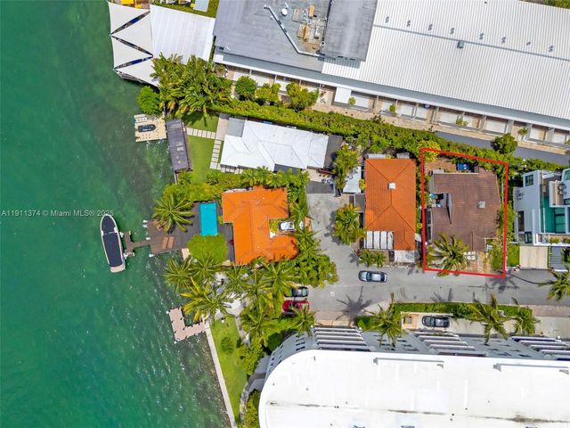10 Century Ln, Miami Beach, FL 33139