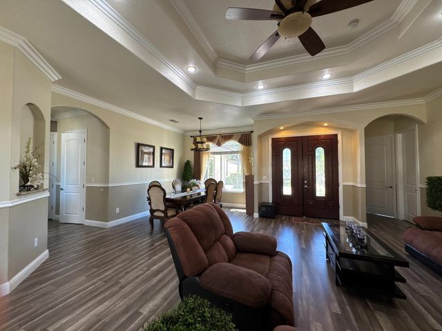 6276 Hilltop Drive, Sanger, CA 93657