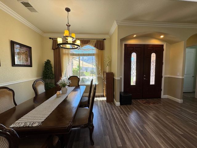 6276 Hilltop Drive, Sanger, CA 93657