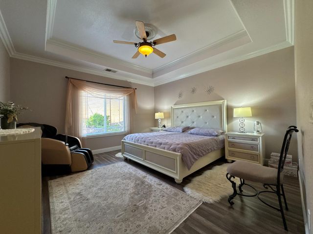 6276 Hilltop Drive, Sanger, CA 93657