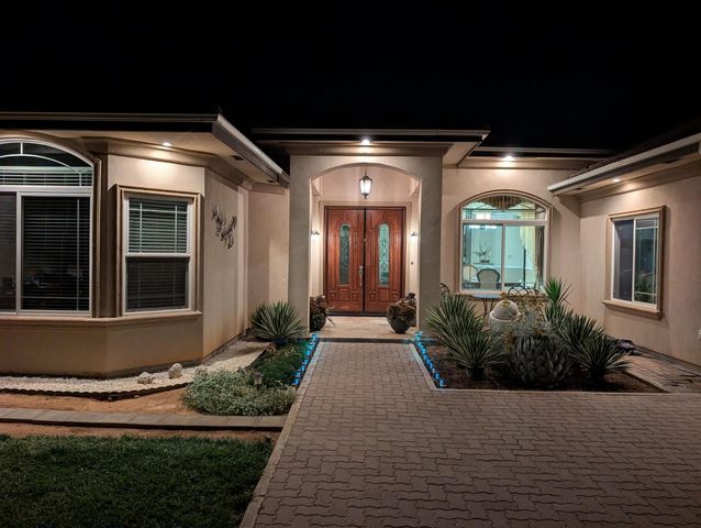 6276 Hilltop Drive, Sanger, CA 93657