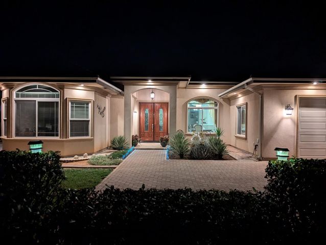 6276 Hilltop Drive, Sanger, CA 93657