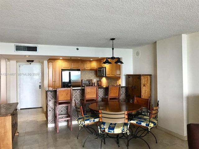 2625 Collins Ave 605, Miami Beach, FL 33140