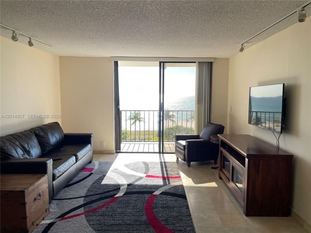 2625 Collins Ave 605, Miami Beach, FL 33140
